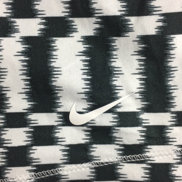 Nike tank top - Picture 2 of 4